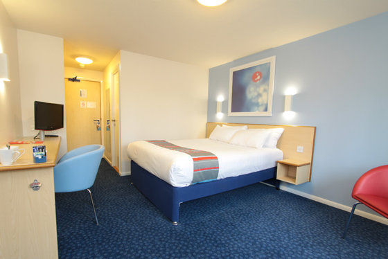 Travelodge Wirral Eastham Hooton Zimmer foto